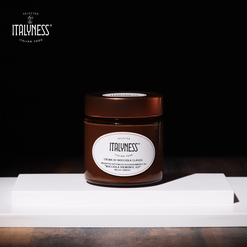 crema di nocciole IGP delle Langhe artigianale in vasetto