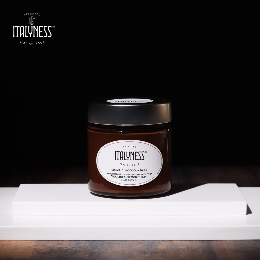 crema di nocciole IGP delle Langhe artigianale in vasetto